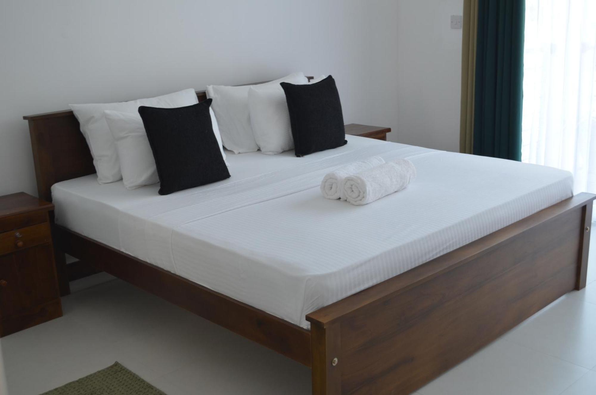 Silina Airport Transit Hotel & Residence 卡图纳耶克 外观 照片