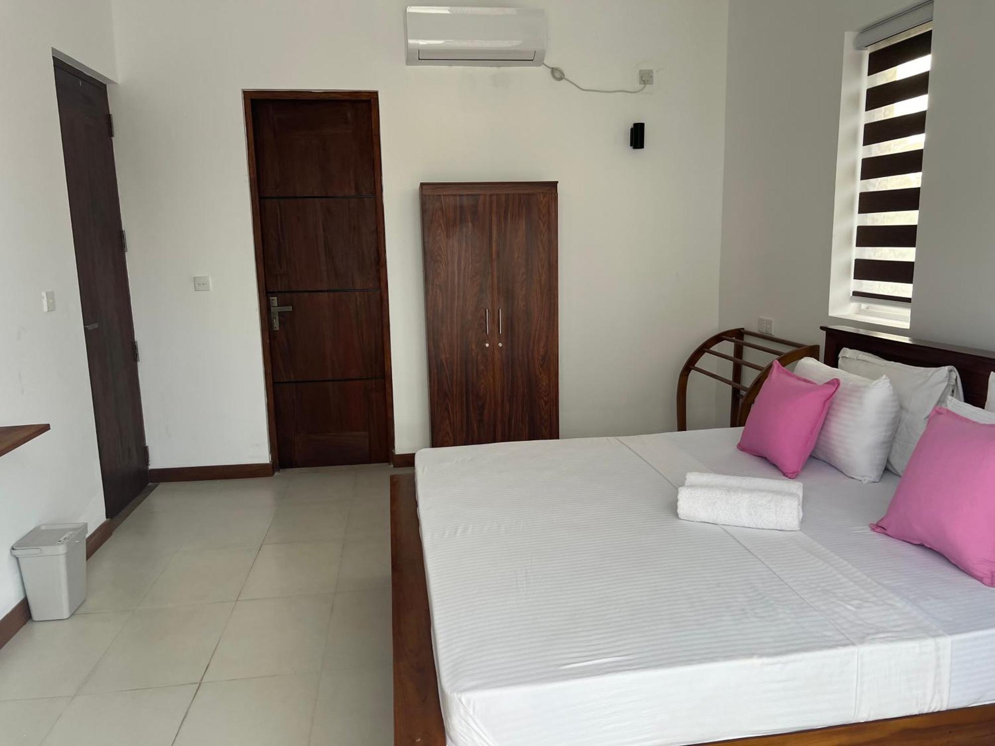 Silina Airport Transit Hotel & Residence 卡图纳耶克 外观 照片